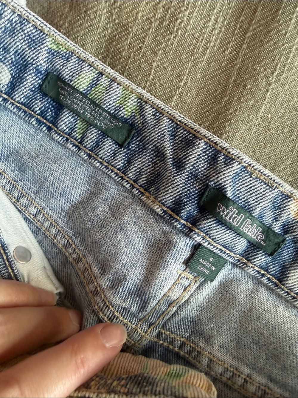 Wild fable - High rise 90's relaxed straight jeans with flowers - Picture 4 of 4